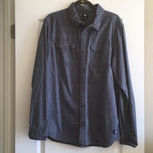 DG button down size L